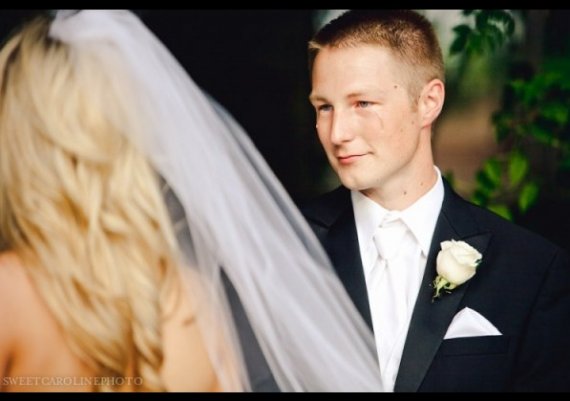 Реакцията на младоженците, когато видят булката (снимки)